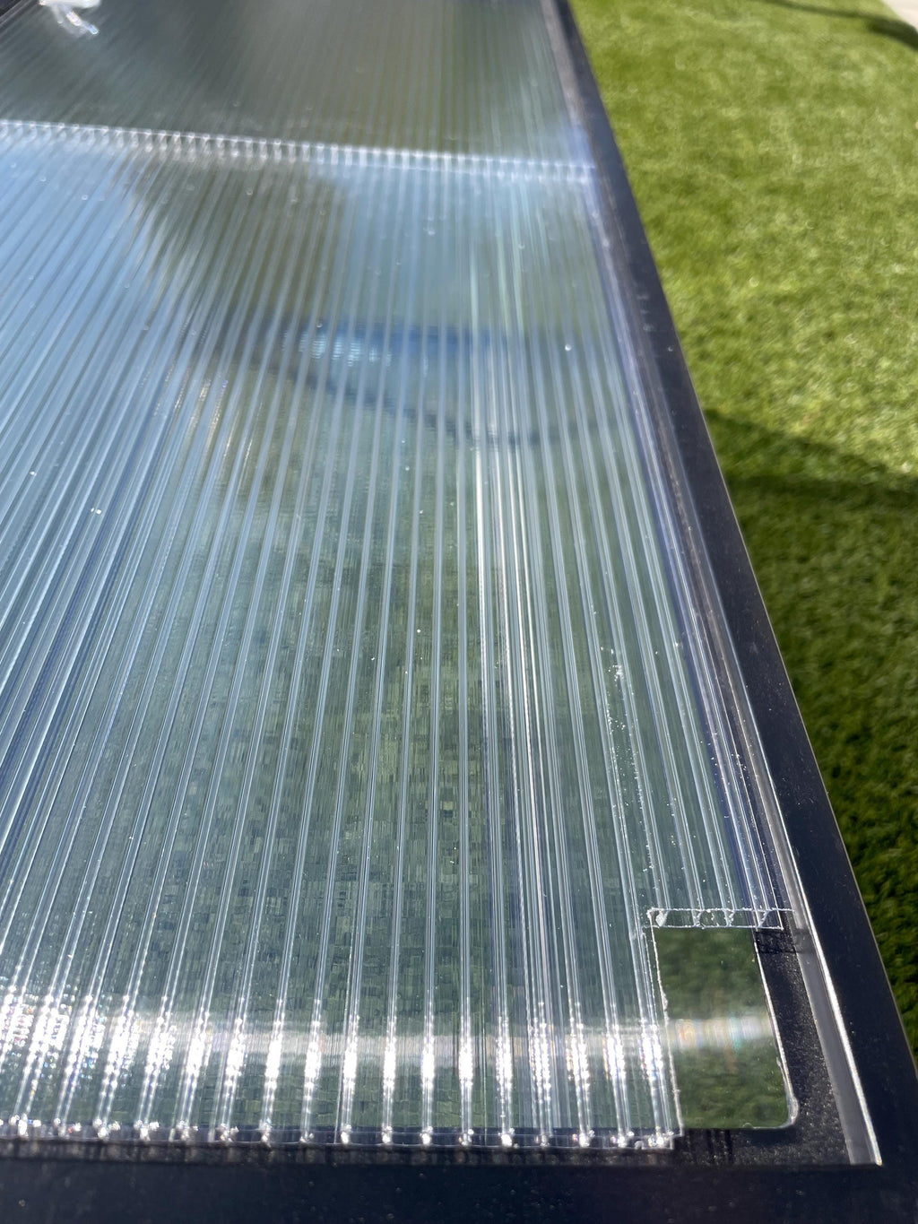 Aquarium Lid 20 gallon Long Half Cut. Also fits 29 gallon aquariums