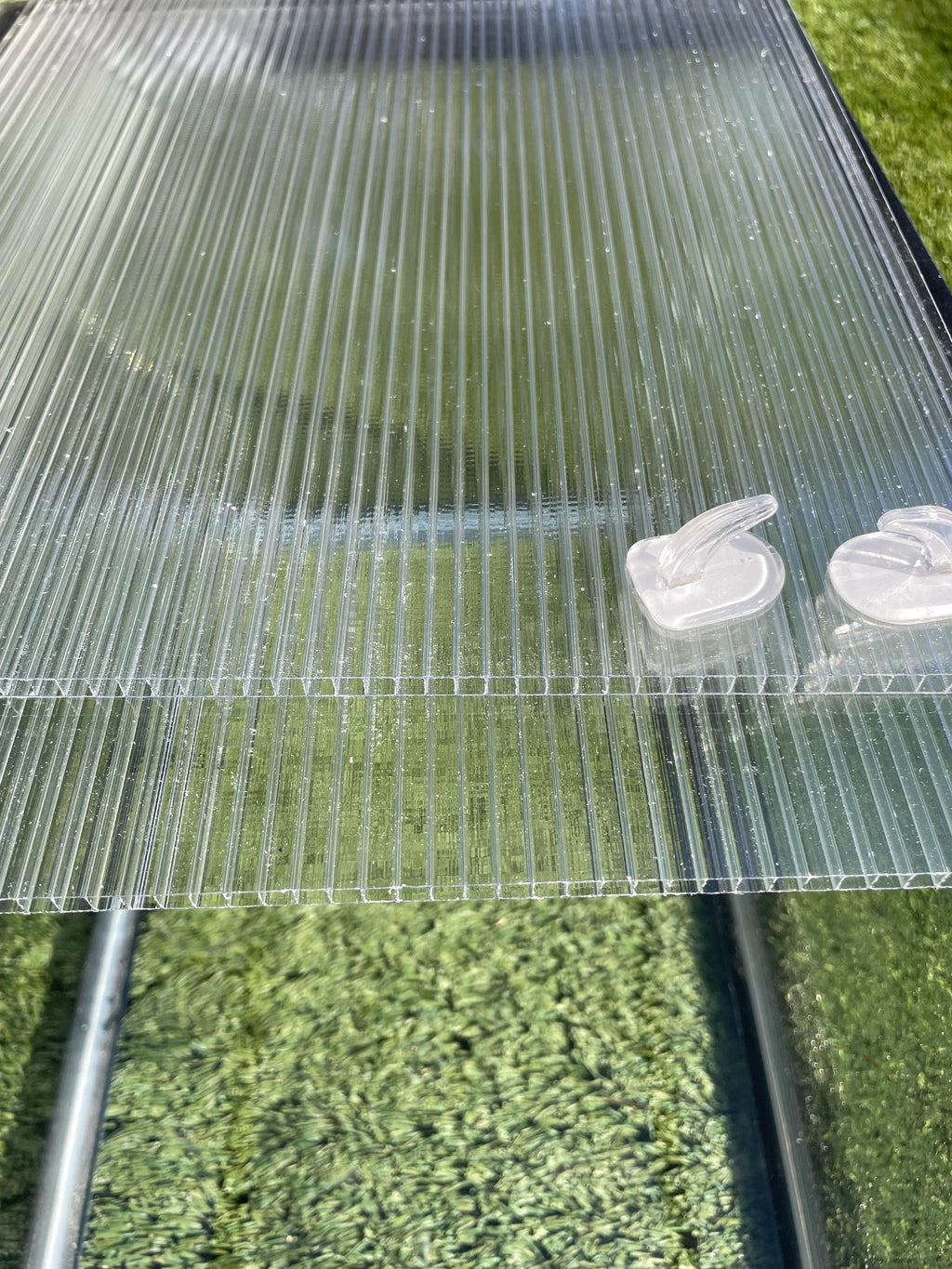 Aquarium Lid 20 gallon Long Half Cut. Also fits 29 gallon aquariums