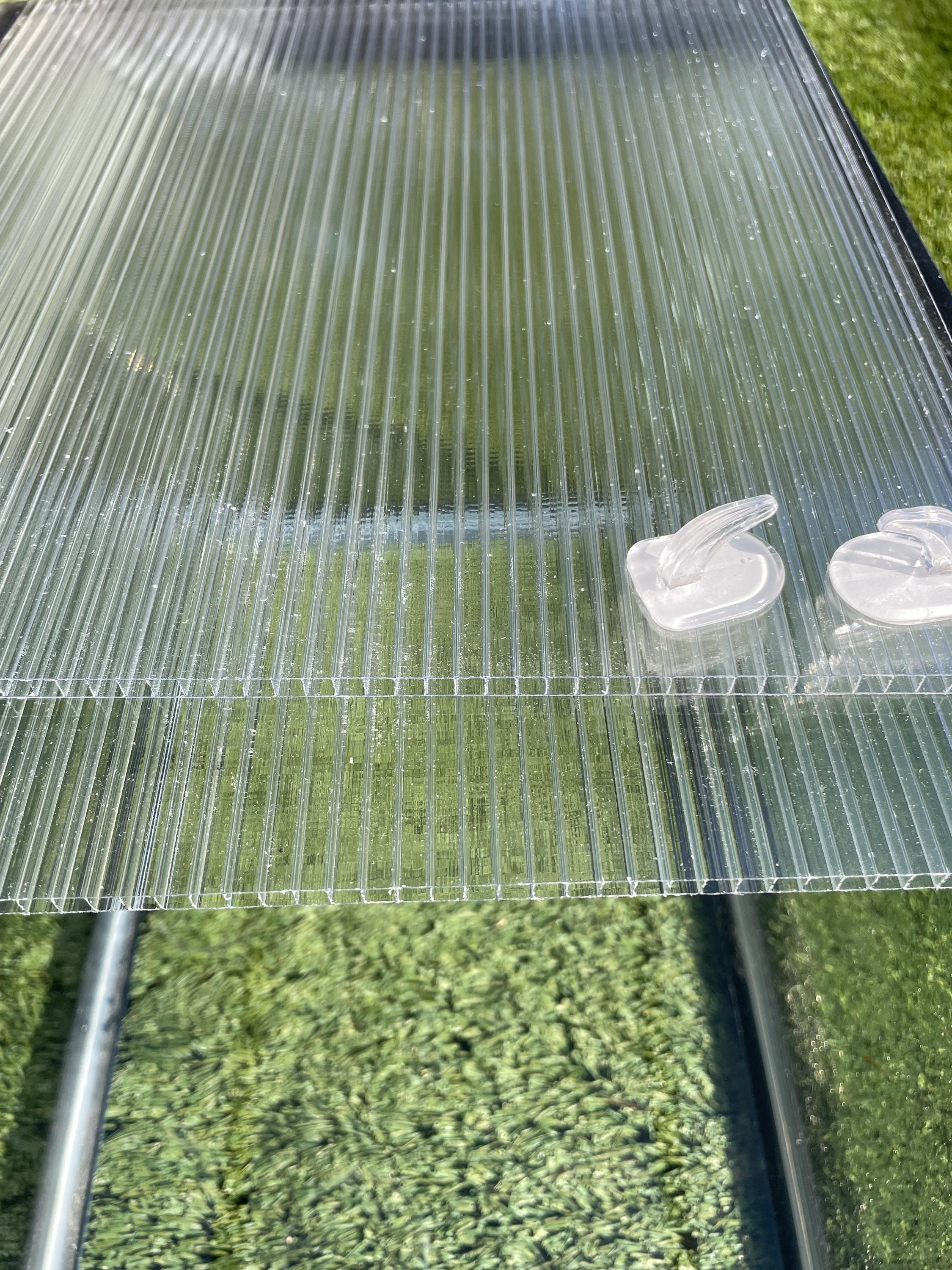 Aquarium Lid 20 gallon Long Half Cut. Also fits 29 gallon aquariums